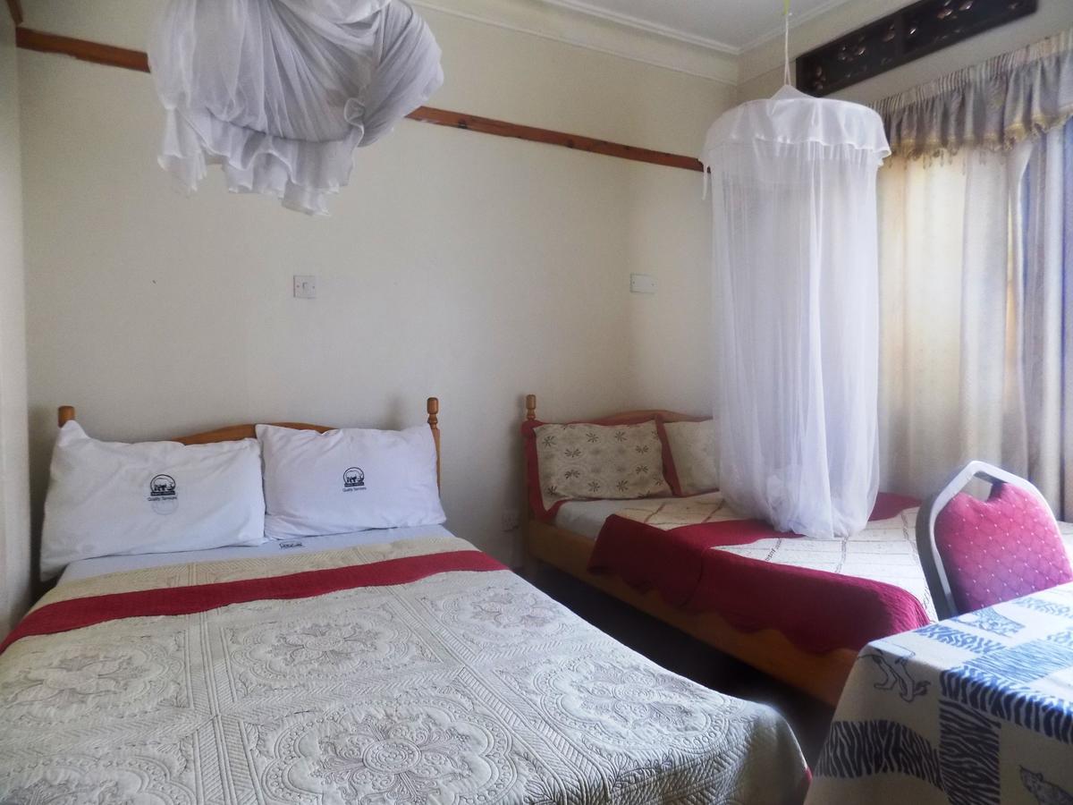 Rhino Motel Mbarara Экстерьер фото